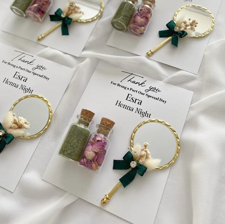 mini-miroir décorative dorée