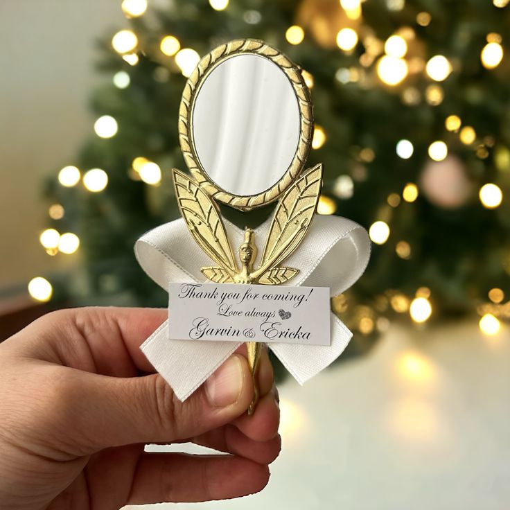 mini-miroir décorative dorée