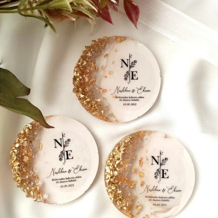 Dessous en Résine avec Finition Dorée