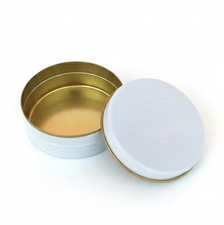 Boîte en métal blanc